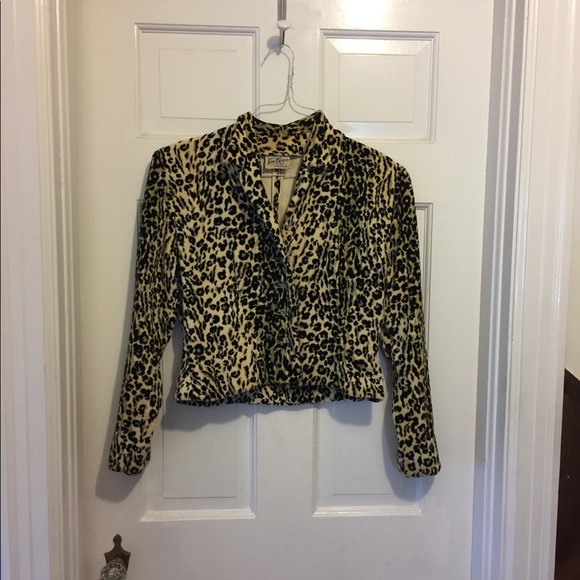 Pam-Rogers Juniors Jackets & Blazers - Vintage Leopard Jacket. Absolutely Adorable!